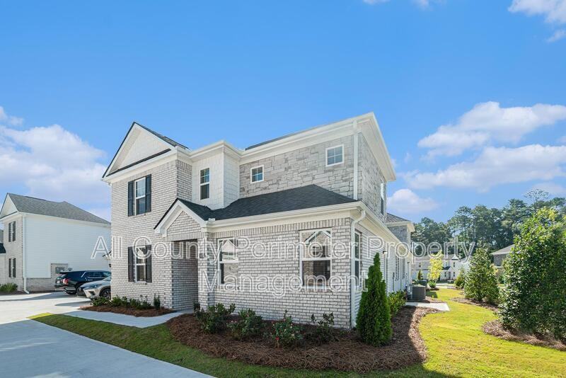 607 Silvermoon Dr - Photo 4 of 35