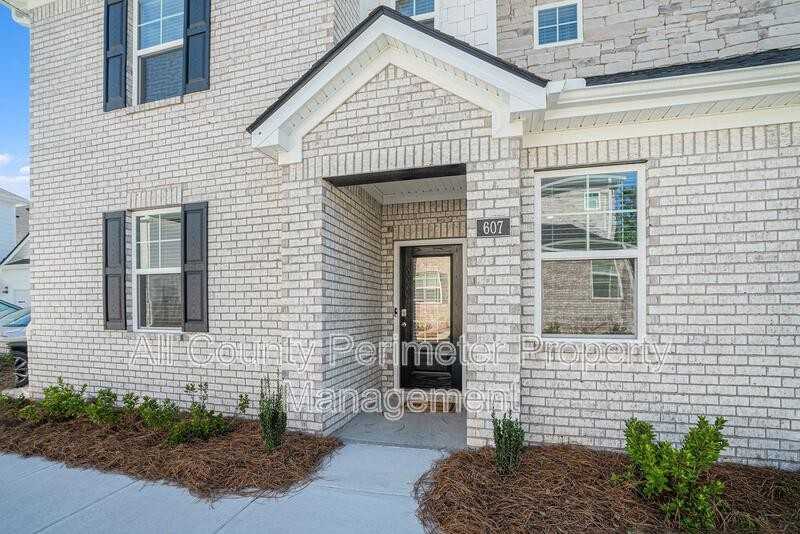 607 Silvermoon Dr - Photo 5 of 35