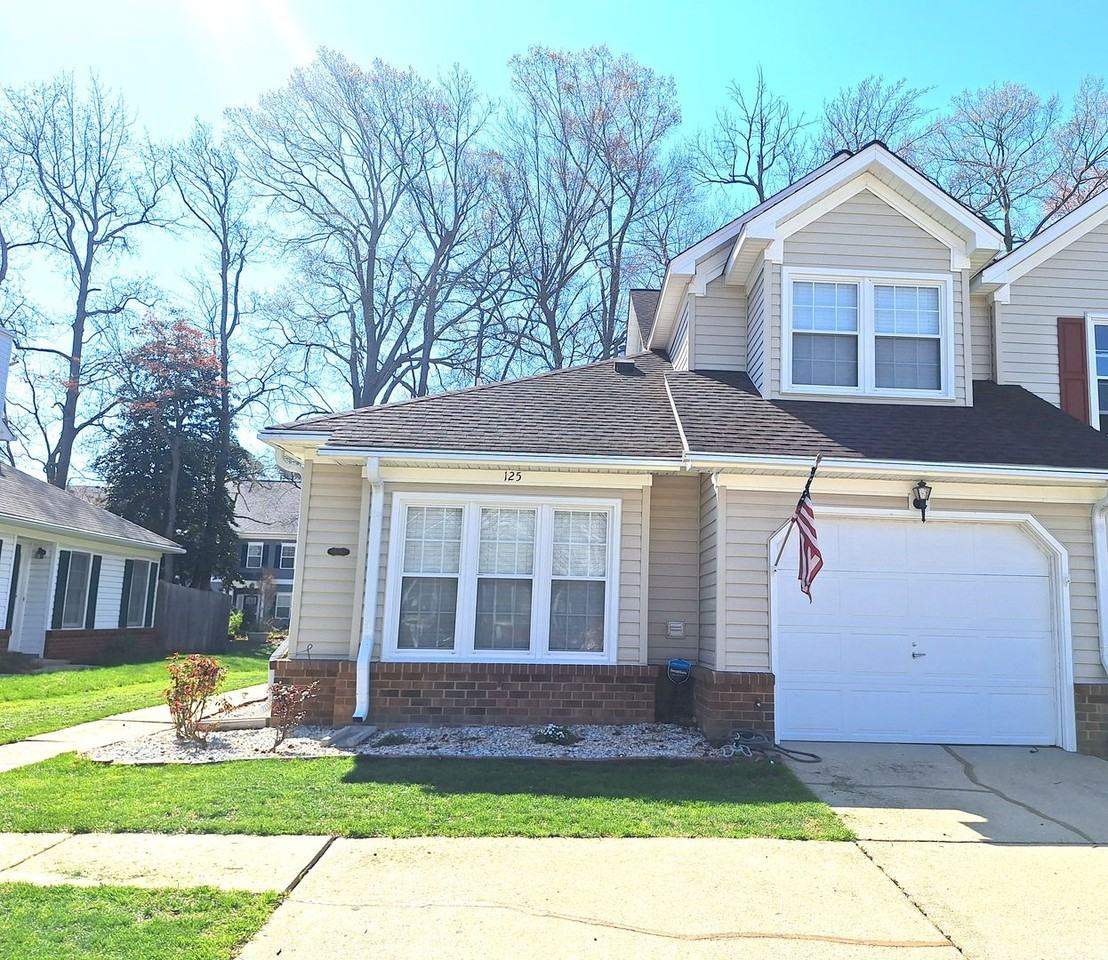 125 Rustling Oak Rdg - Photo 2 of 16