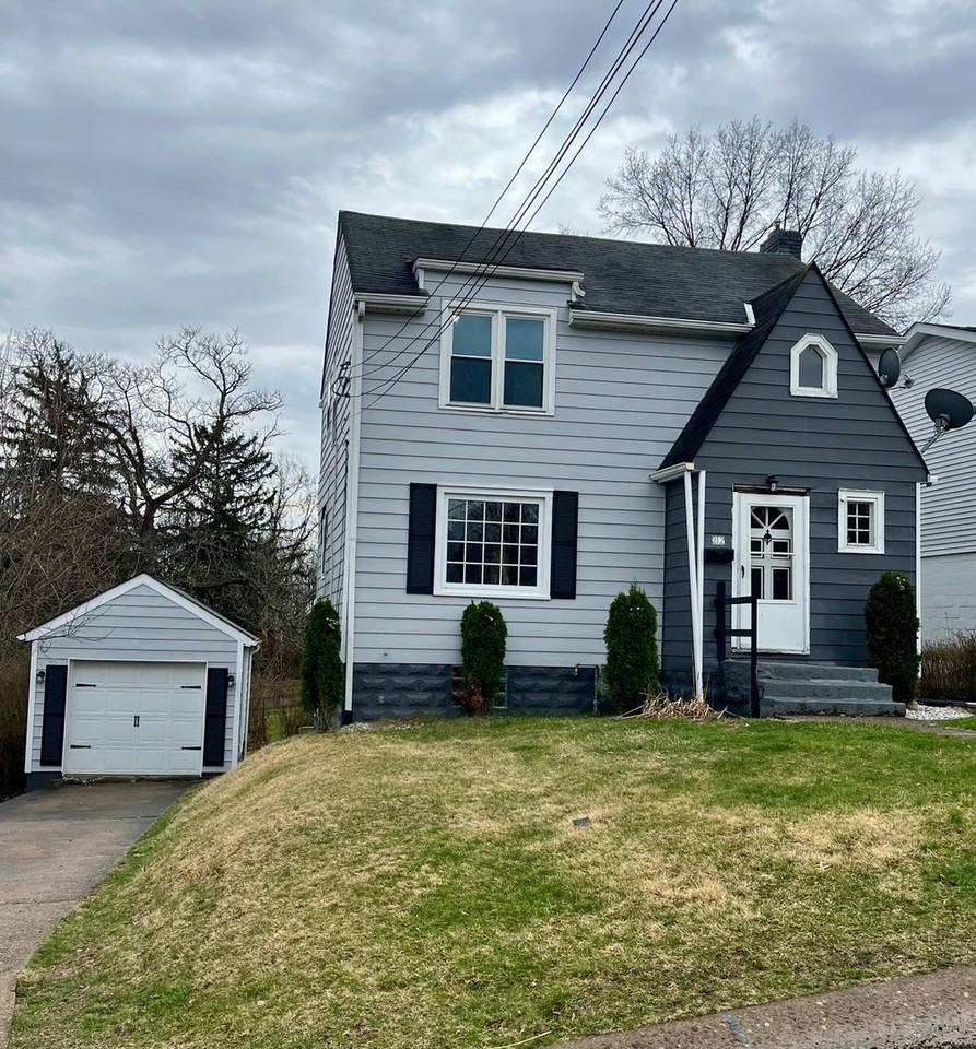 212 N Forest Ave - Photo 2 of 19