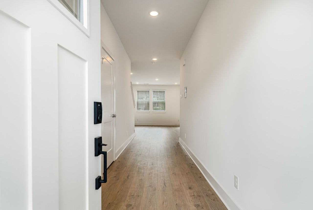 728 Caraway Ln - Photo 3 of 15