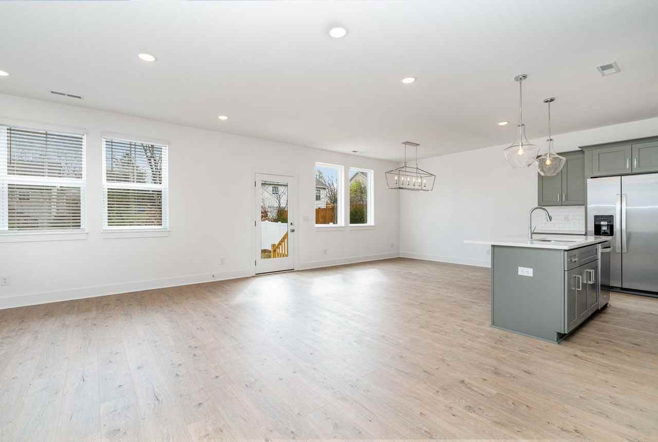 728 Caraway Ln - Photo 4 of 15