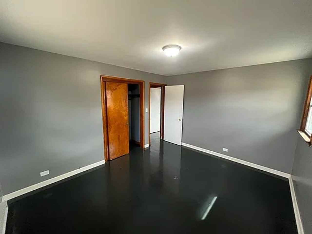 15322 Campbell Ave - Photo 2 of 7