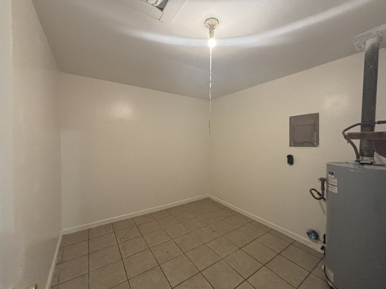 510 Magnolia St - Photo 6 of 14