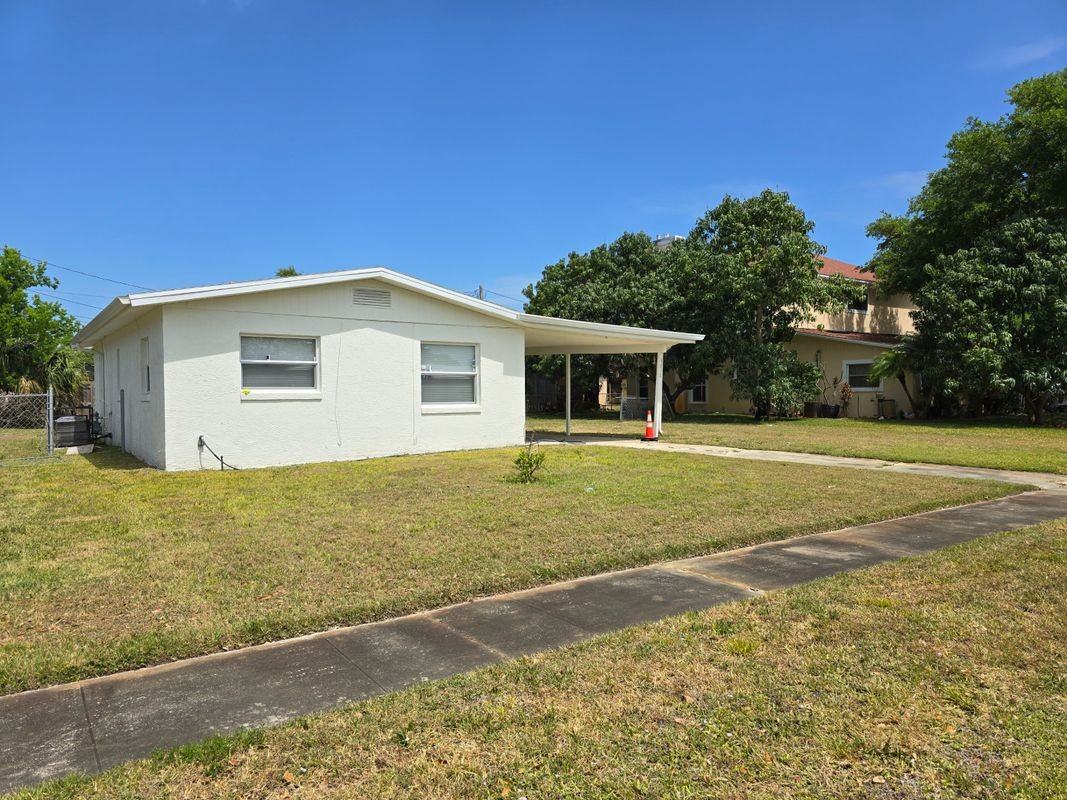 3818 Kennedy Cir - Photo 2 of 22