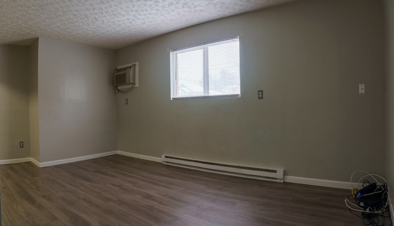 606 South College Avenue - Photo 2 of 6