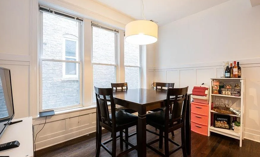 3645-3647  N Wilton Ave - Photo 3 of 50