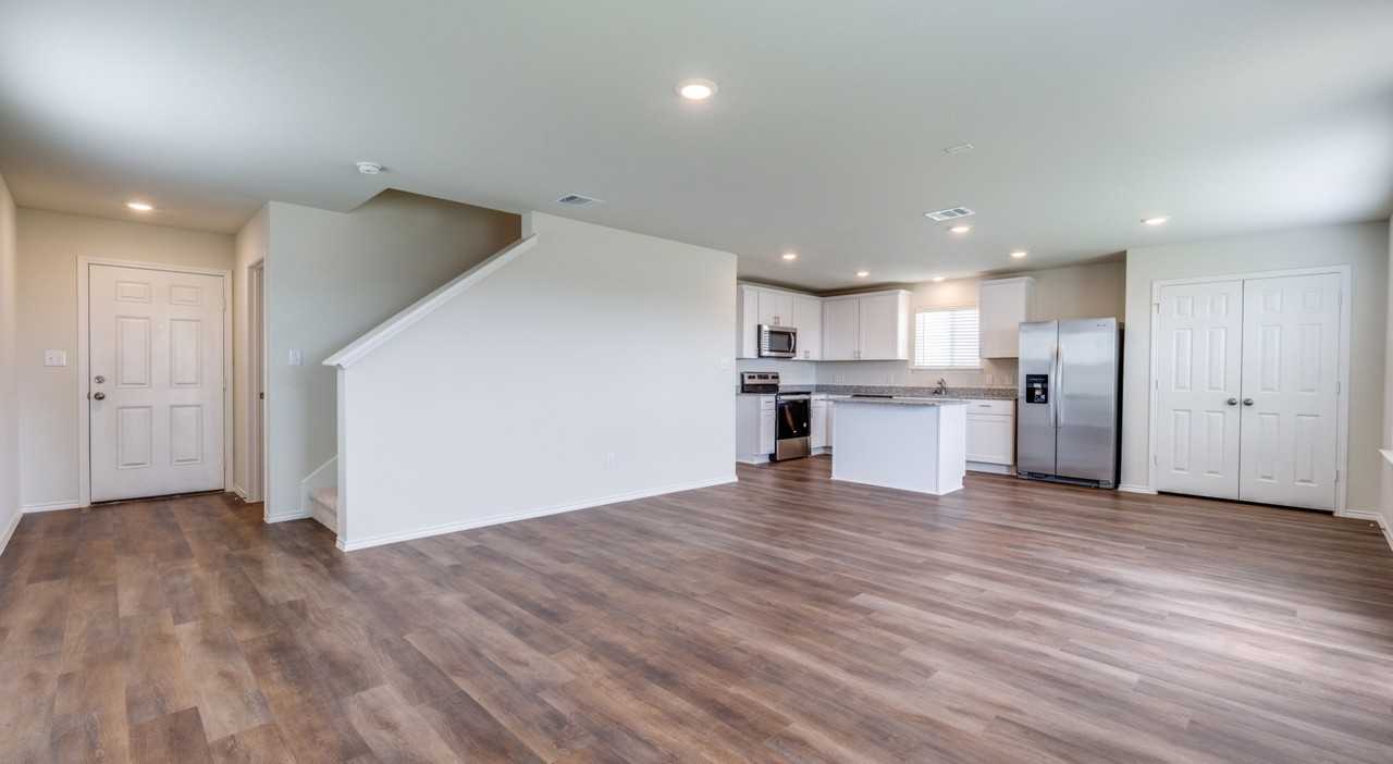 630 Creekside Circle #3-2 - Photo 4 of 21