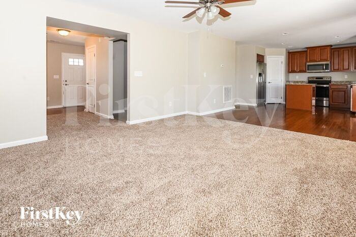 1668 Mill Creek Ln Sw - Photo 3 of 14