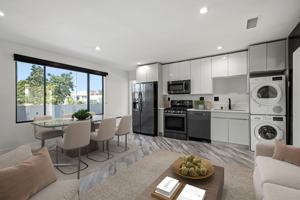 featured image of 955 North Oxford Avenue #5