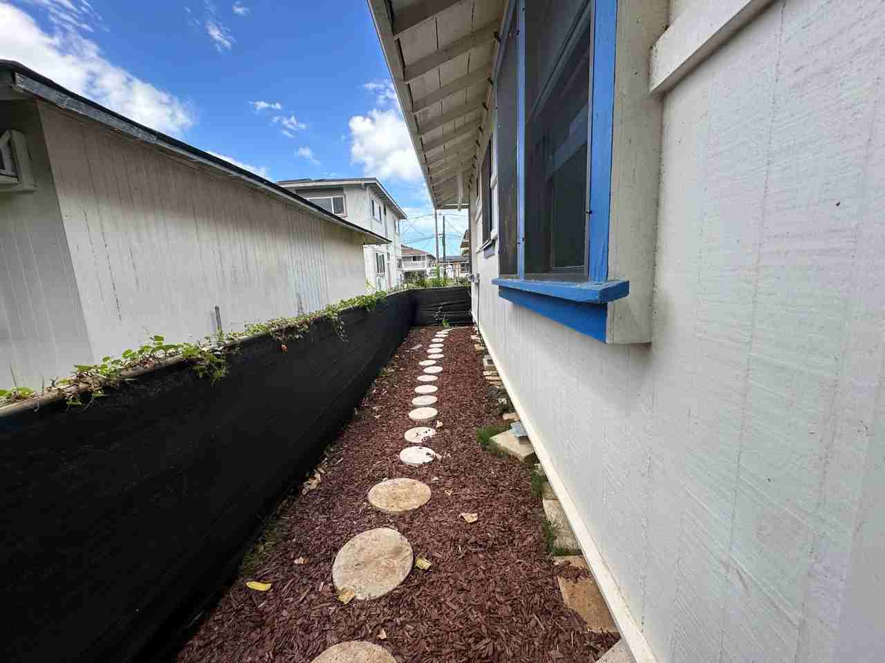 Hardesty - Photo 6 of 7