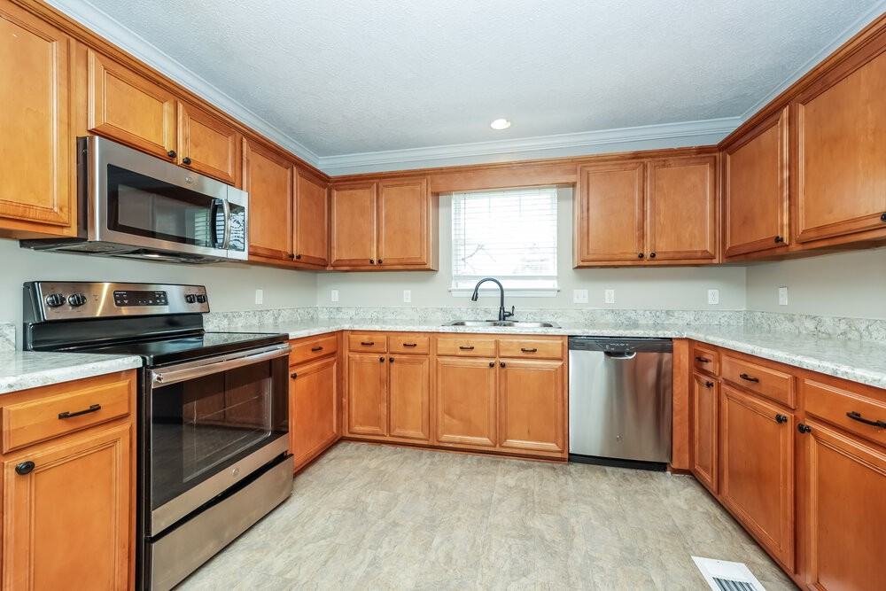 1703 Jimmy Cv - Photo 7 of 17