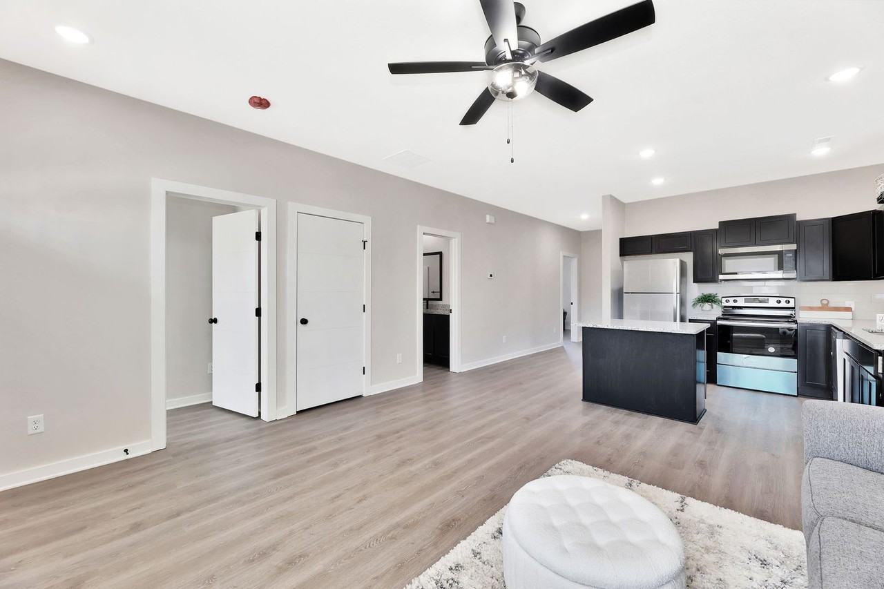 5434 N Gray Dr - Photo 4 of 13