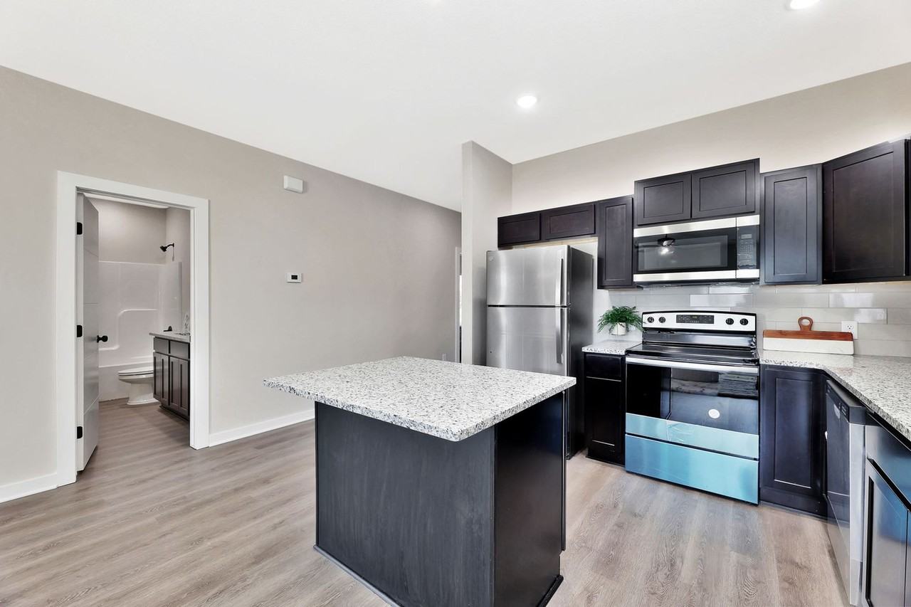 5434 N Gray Dr - Photo 7 of 13