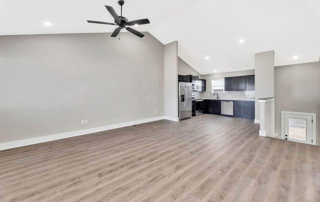 5206 N Toben Dr - Photo 2 of 18