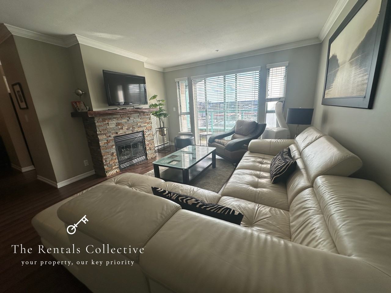 223 Mountain Highway - Photo 2 of 24
