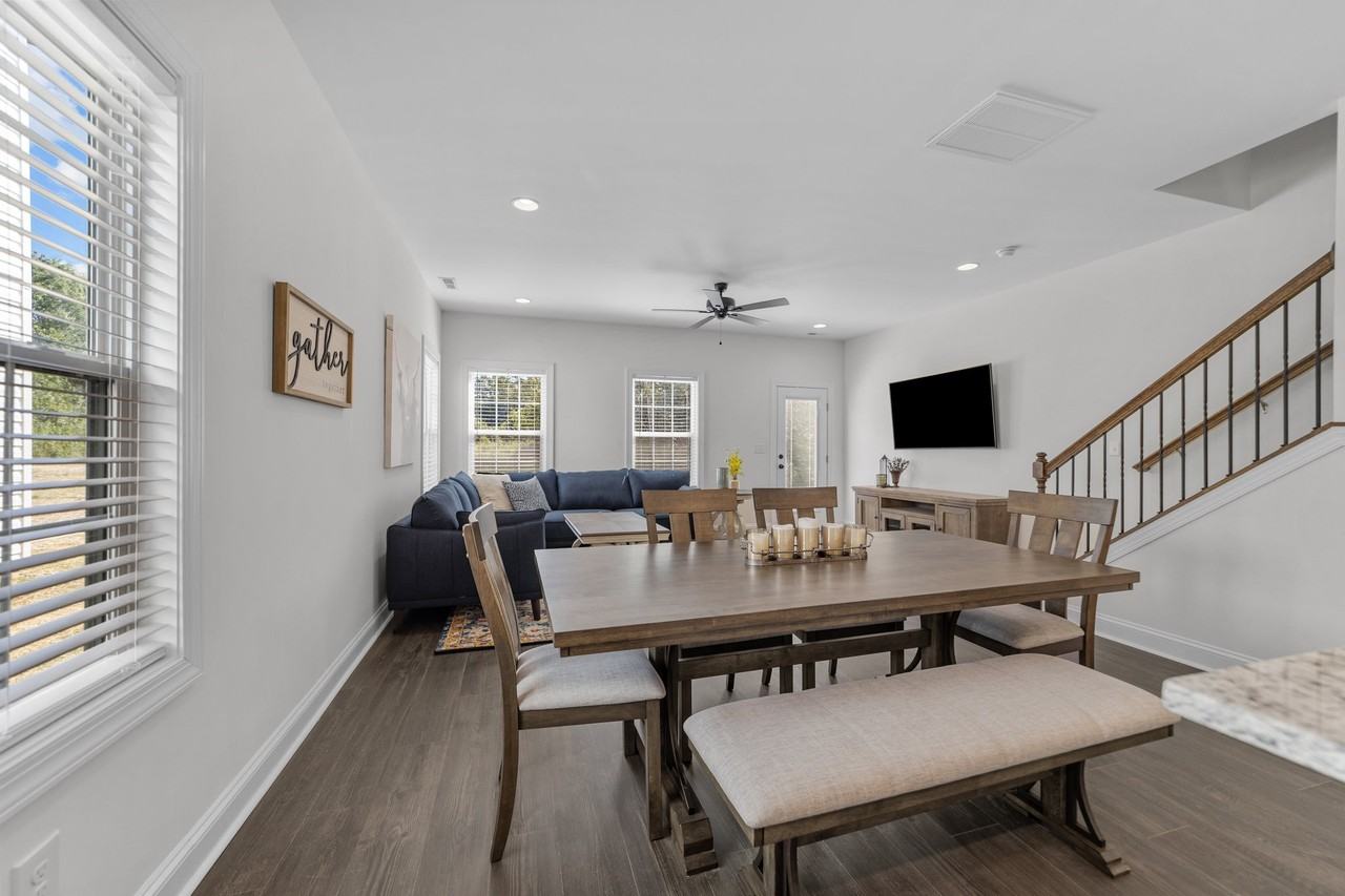 816 Crown Point Drive - Photo 3 of 50