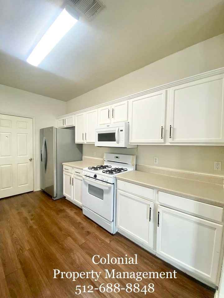 1501 Darjeeling Drive - Photo 2 of 16