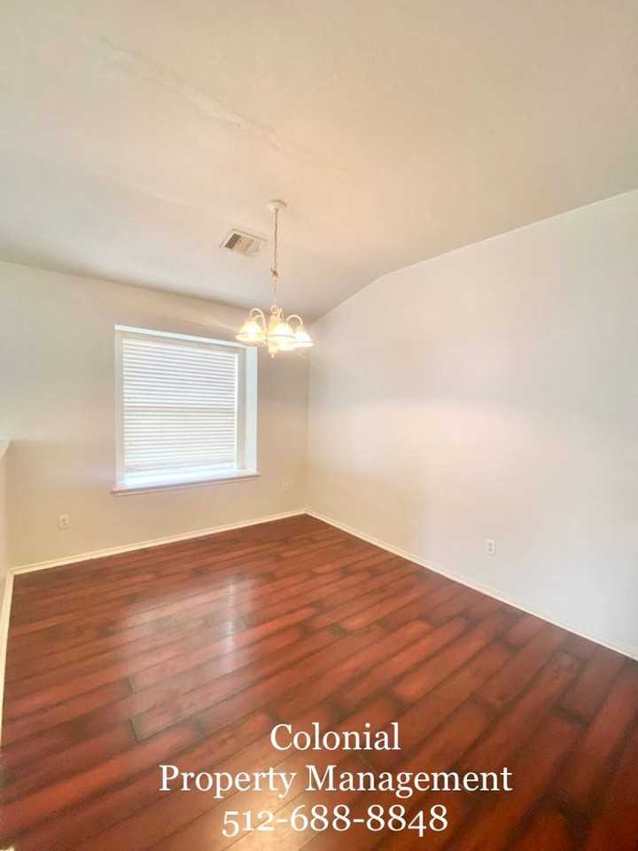 1501 Darjeeling Drive - Photo 5 of 16