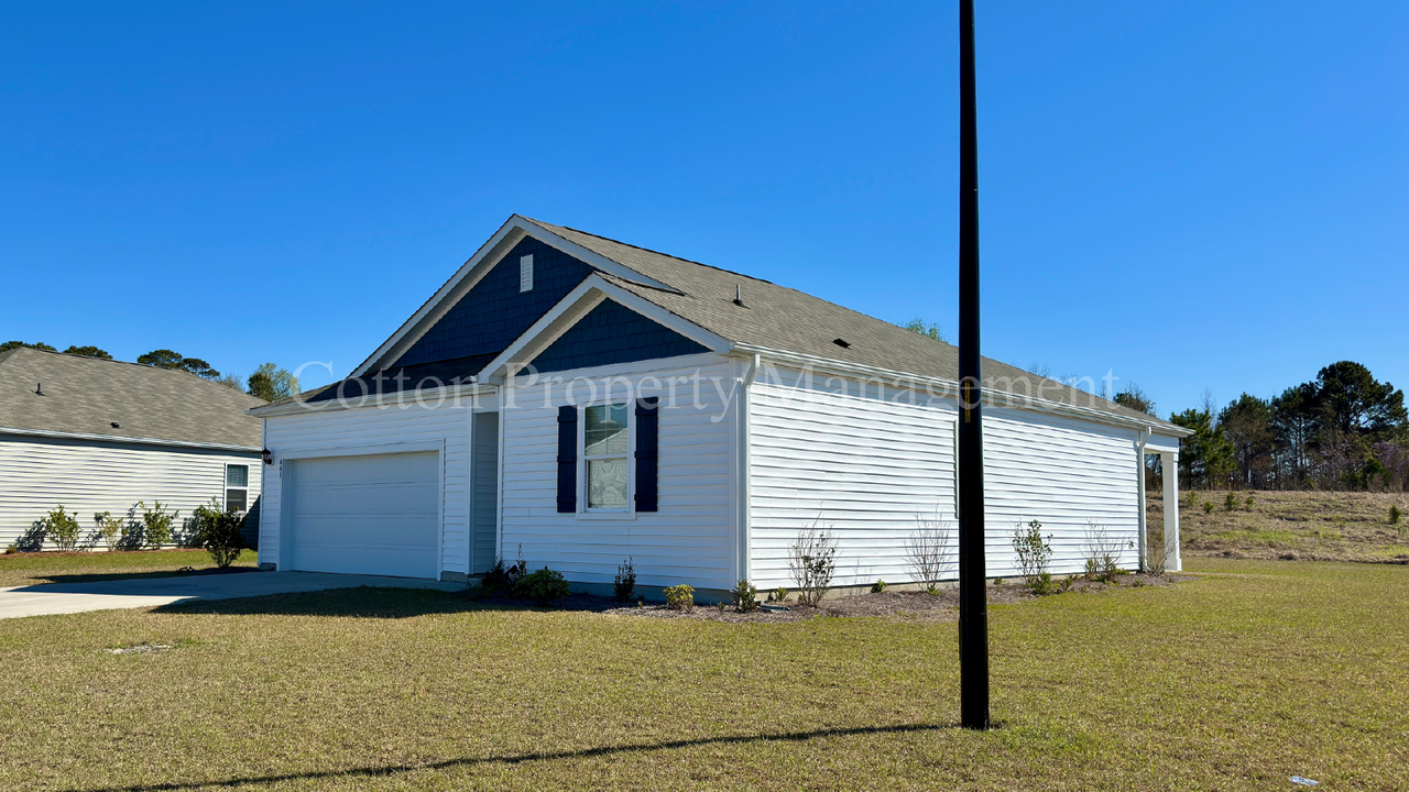 441 Tributary Cir - Photo 3 of 38