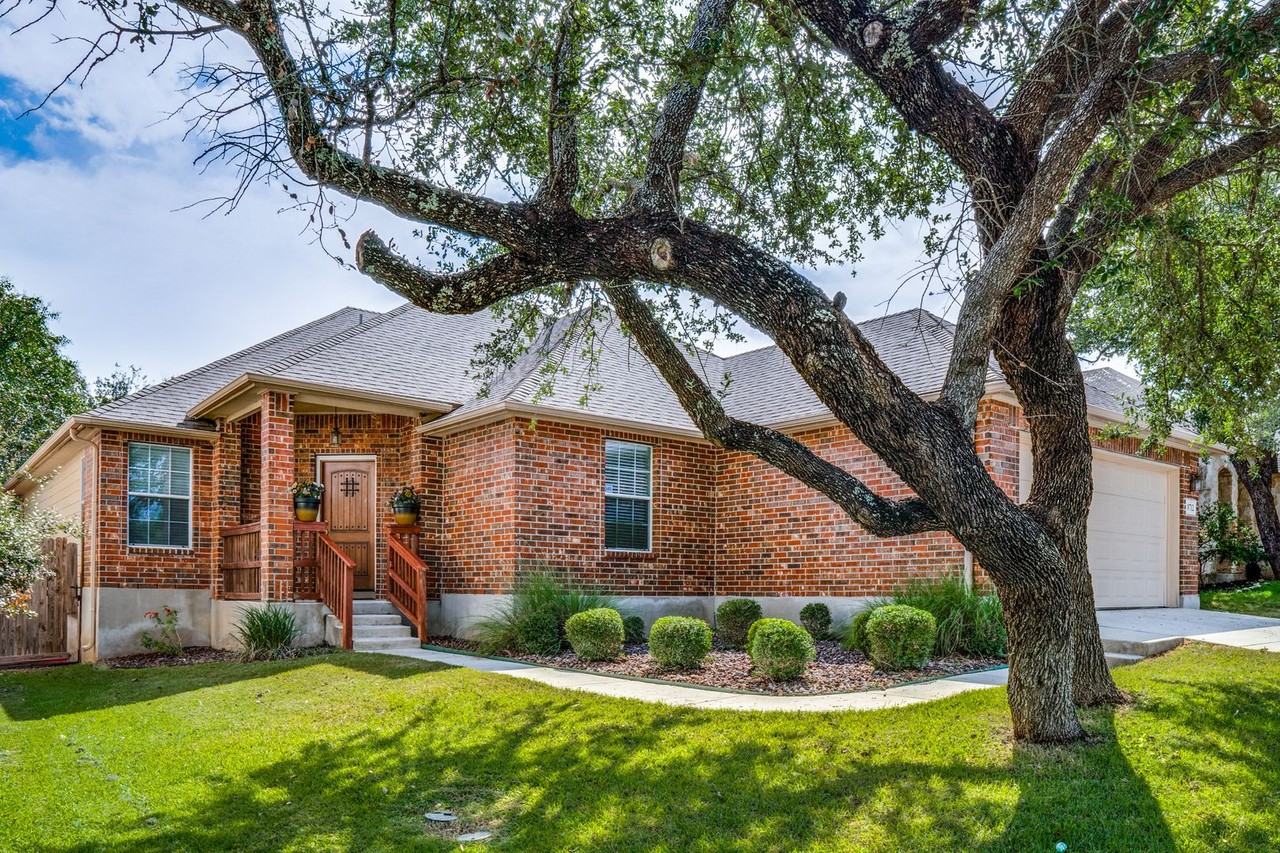 8712 Shuteye Peak - Photo 2 of 25