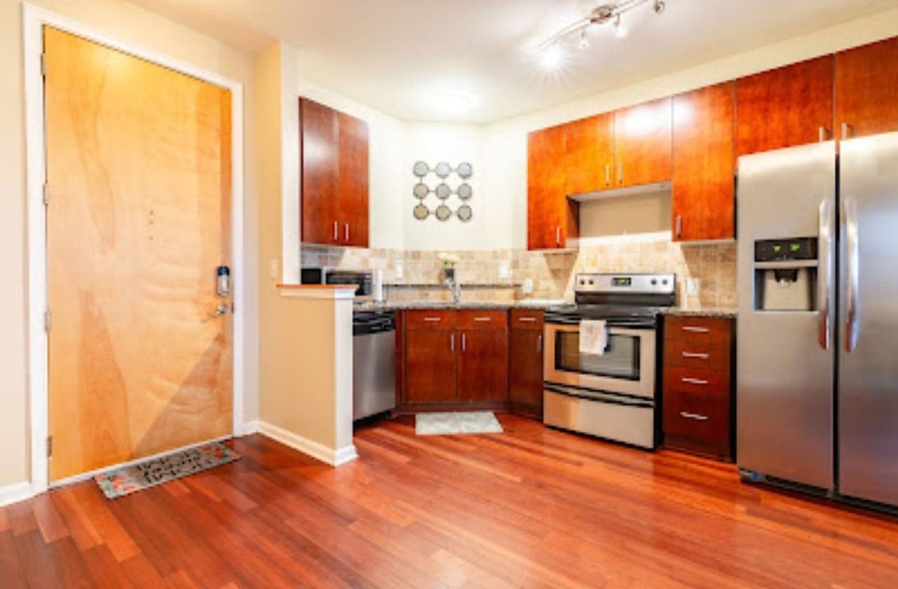 Oak St Sw - Photo 3 of 15