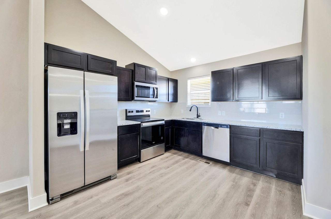 5378 N Toben Dr - Photo 5 of 18