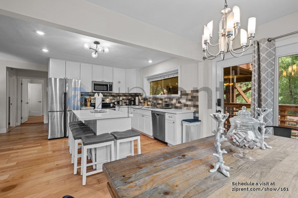 10590 River Dr #B - Photo 6 of 44