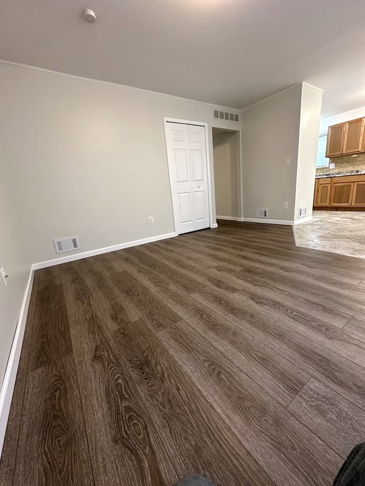 23085 Columbus Ave #NA - Photo 6 of 10