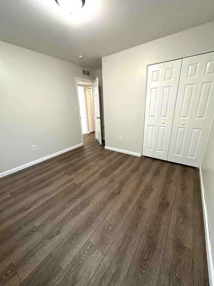 23085 Columbus Ave #NA - Photo 7 of 10