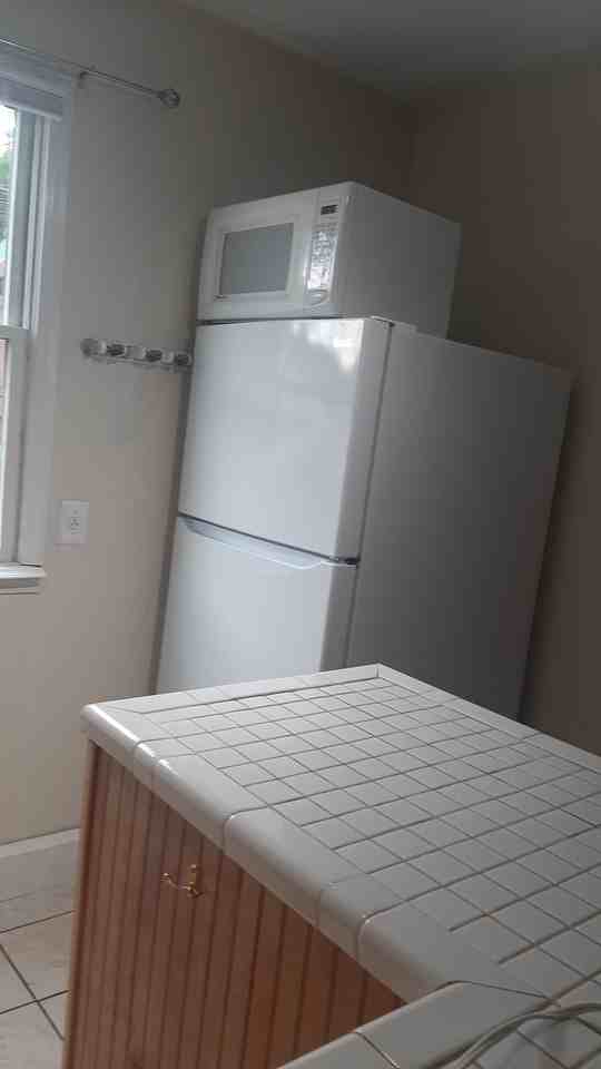 14 Old Hill Ln #1 - Photo 3 of 8