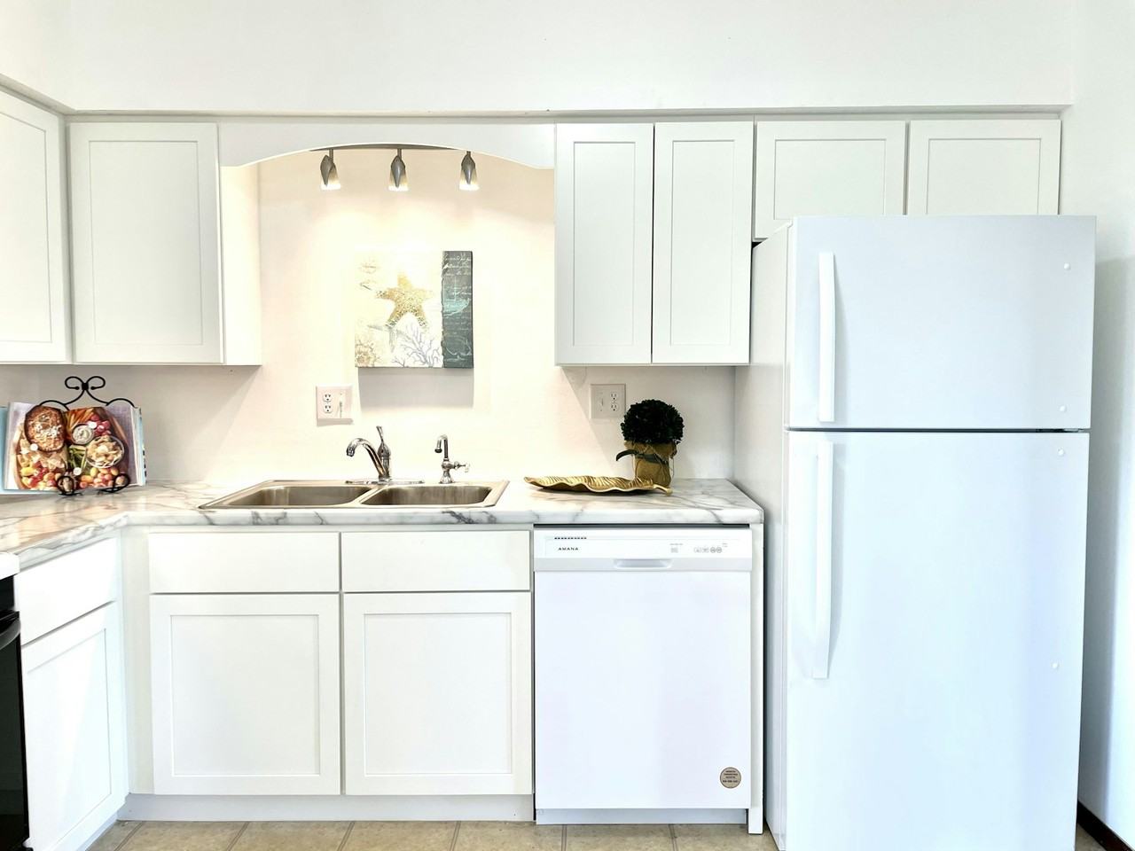 5006 West Keller Road, Unit 5006 - Photo 2 of 17