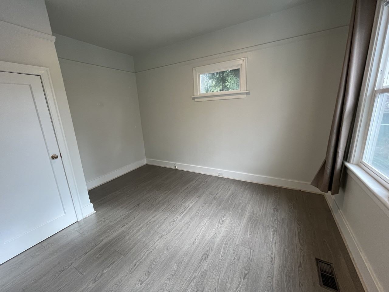 826 Westwood St - Photo 3 of 23