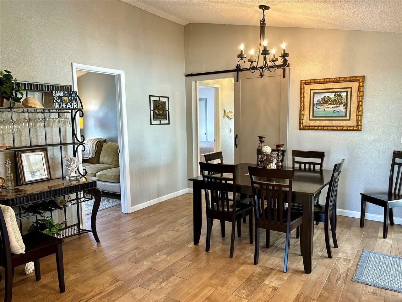 22497 Glen Ave - Photo 7 of 26