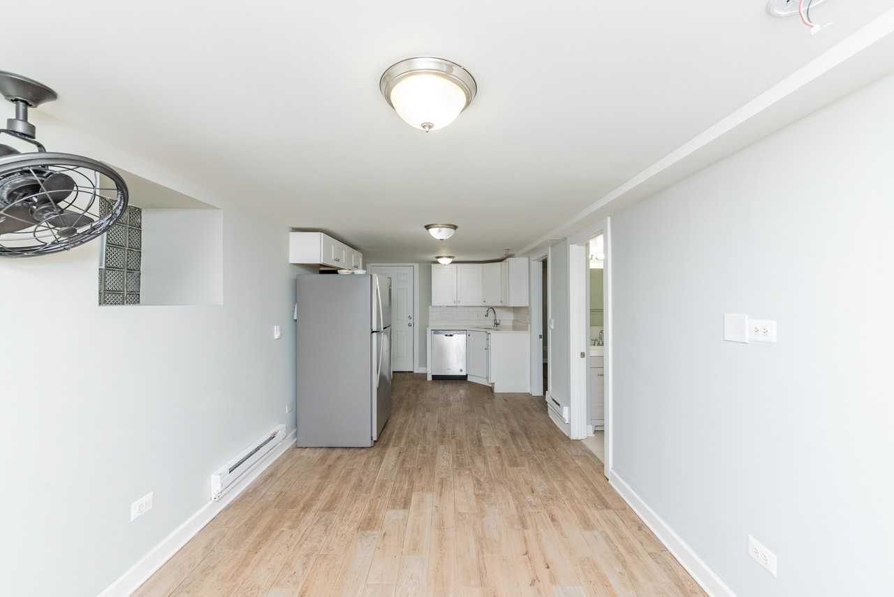 1431 W Flournoy St #G - Photo 4 of 11