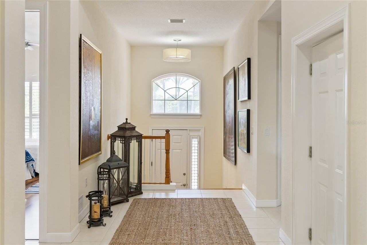 5421 46th Ct W - Photo 3 of 50