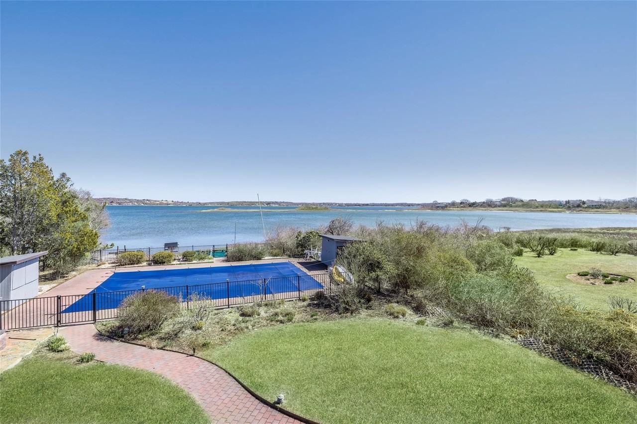 154 W Lake Dr - Photo 2 of 12