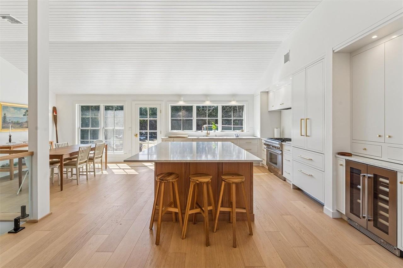 25 Lamb Ave - Photo 6 of 16