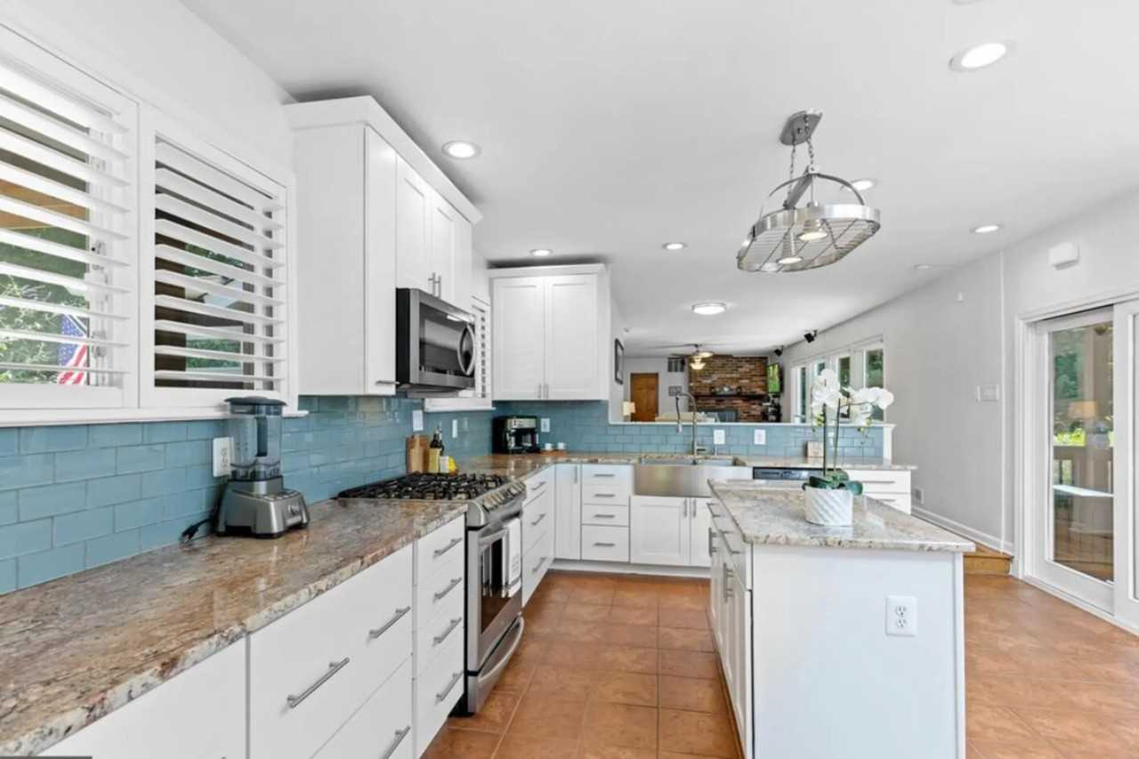3415 Rustic Way Ln - Photo 3 of 4