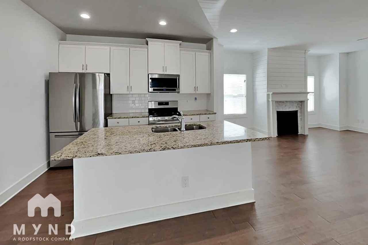 269 Preston Ln Sw - Photo 3 of 15