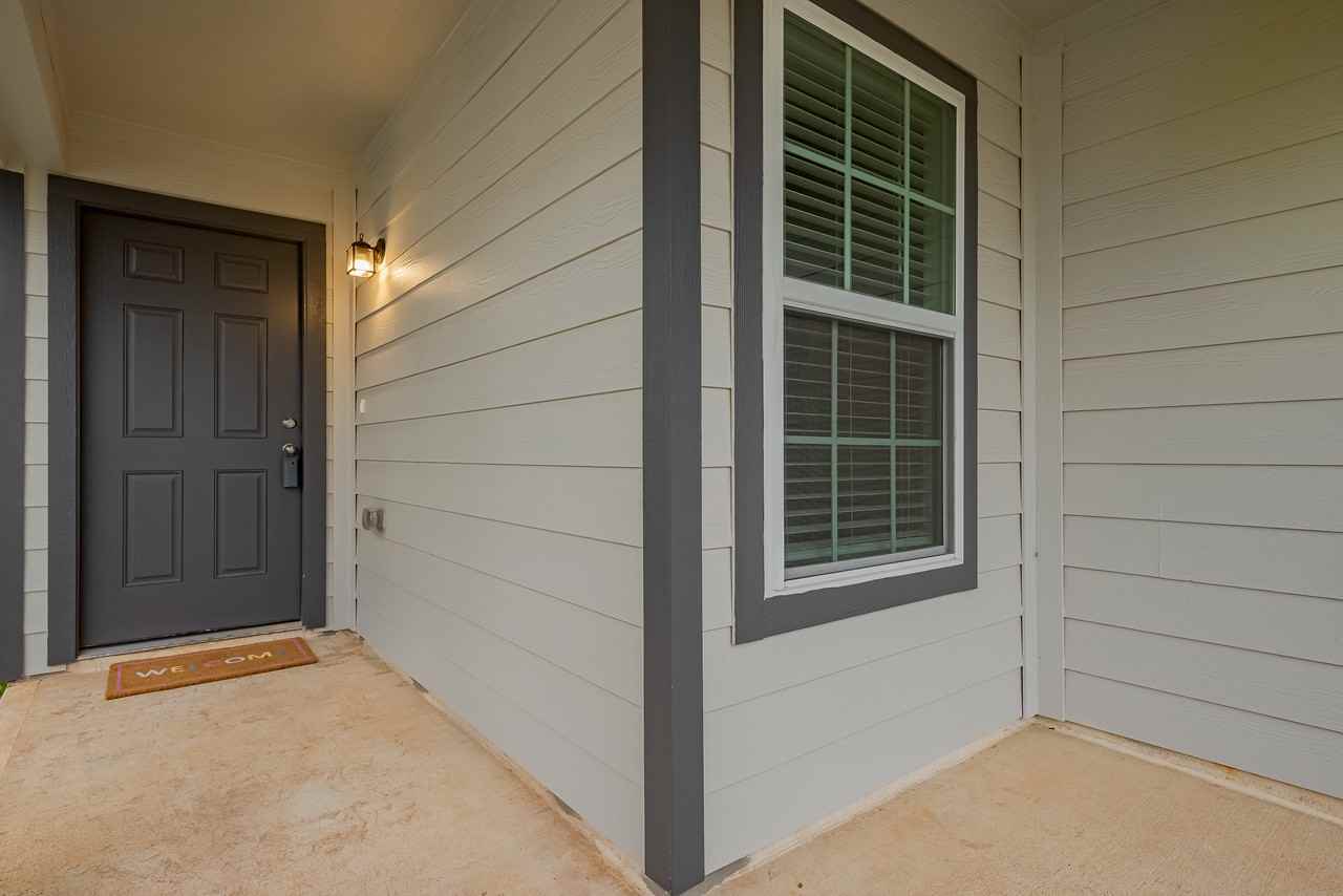 13625 Goldeye Dr - Photo 4 of 38