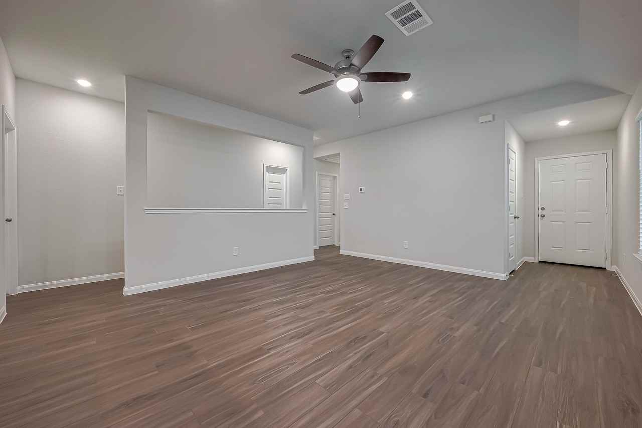 13625 Goldeye Dr - Photo 7 of 38