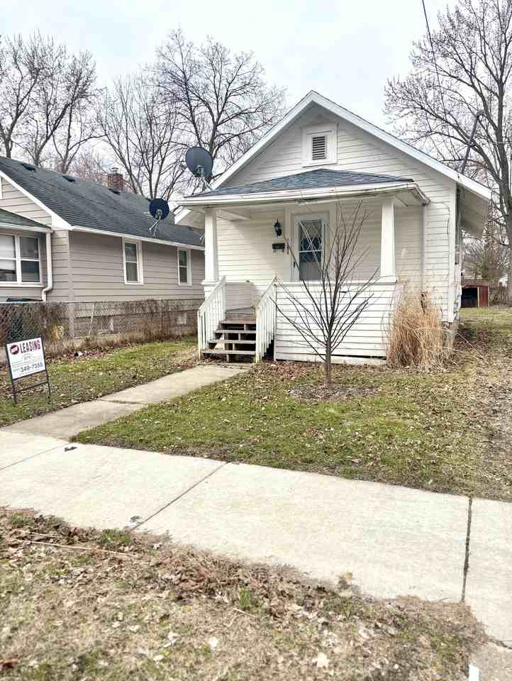 1351 North Jenison Avenue - Photo 2 of 8
