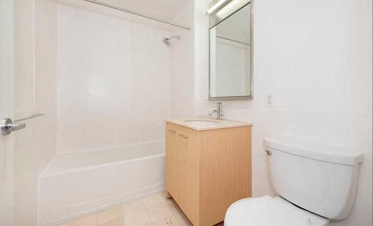 Leonard St #815 - Photo 5 of 8