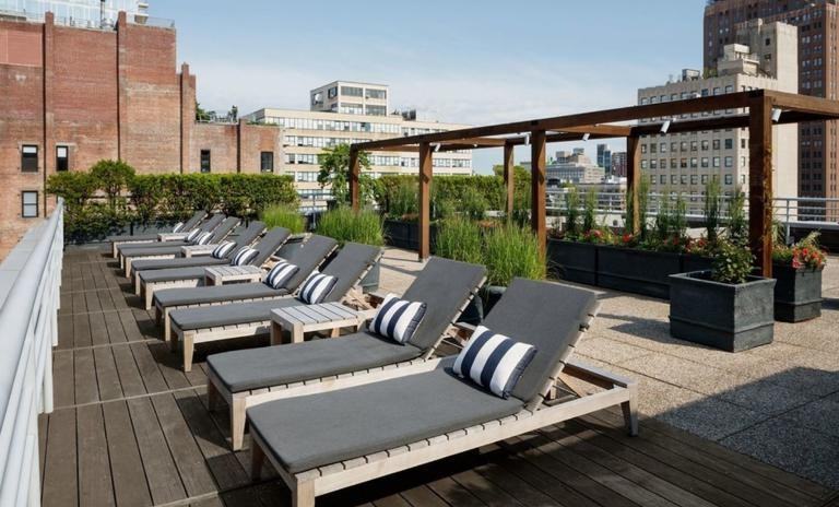 Leonard St #815 - Photo 6 of 8