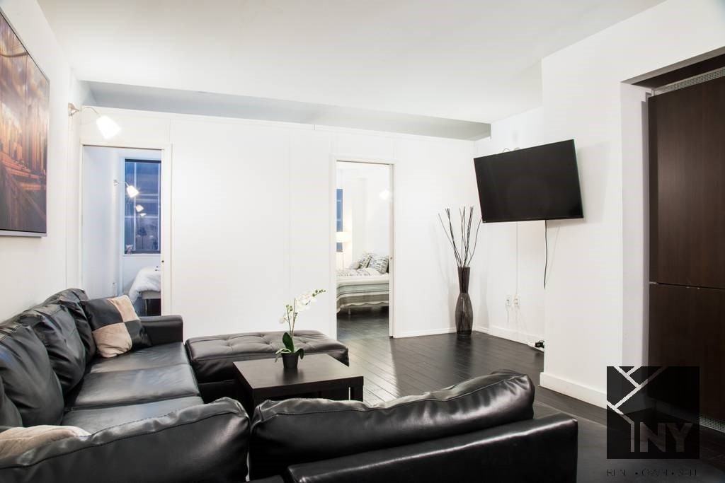 Wall St #1107 - Photo 5 of 10