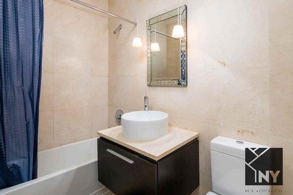 Wall St #1107 - Photo 7 of 10