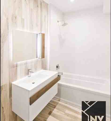 Murray St #524 - Photo 3 of 4