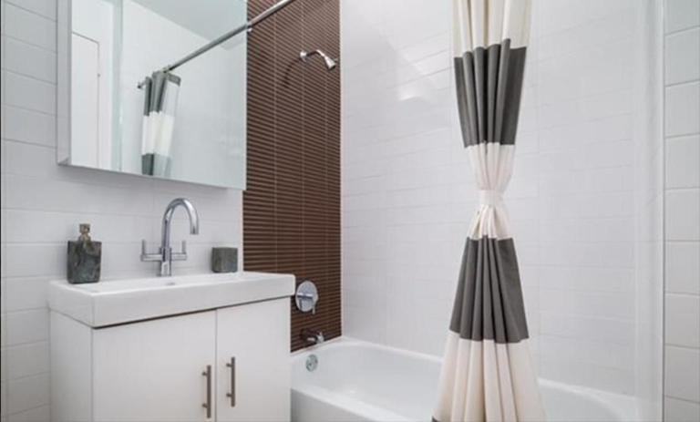 Exchange Pl #703 - Photo 4 of 7