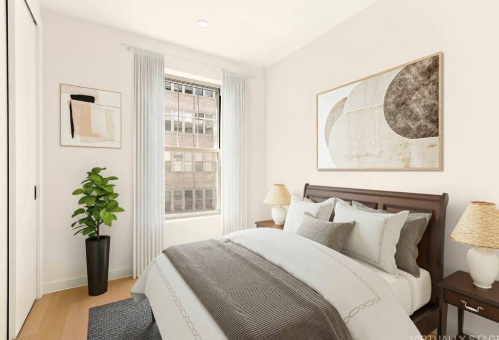 E 21st St #17 - Photo 4 of 6